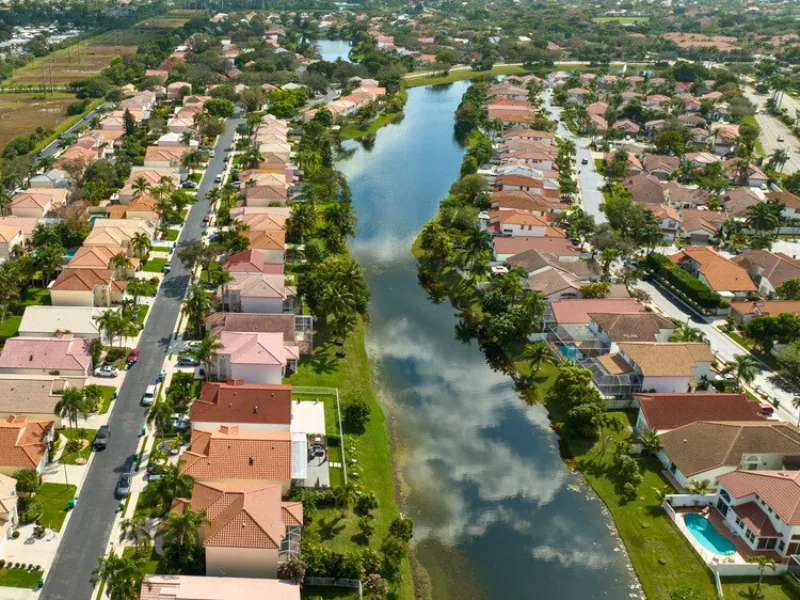 Liberia and South Florida Design and Commerce Center